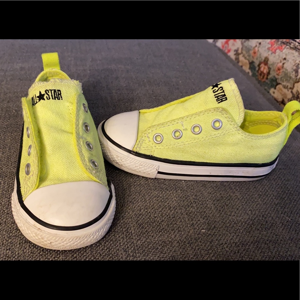 Neon converse